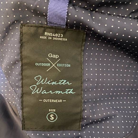 Gap outdoor Edition winter warmth puffer vest navy dots women’s size small - Picture 4 of 9